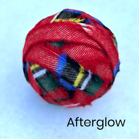 FESTIVE SPECIAL - Cosy Christmas Blanket Yarns - 100% Wool