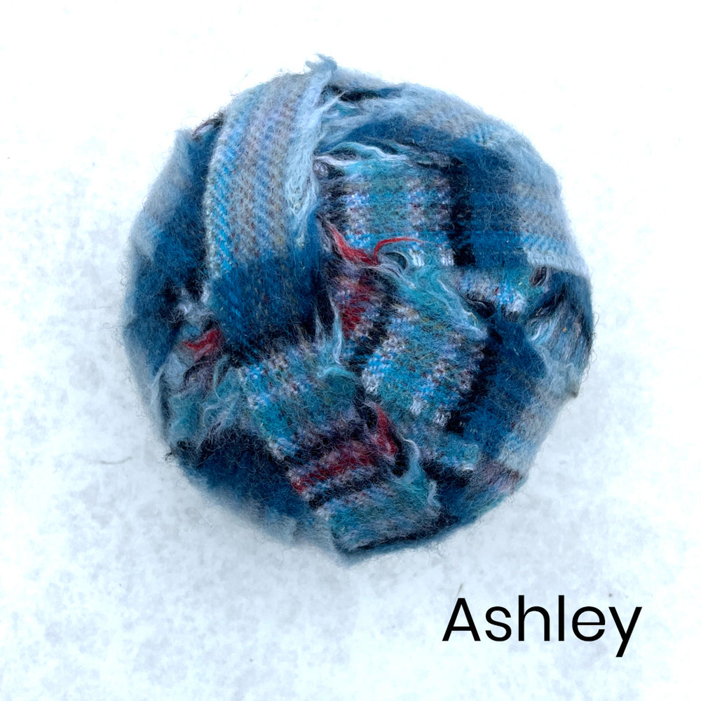 STOCK CLEARANCE - 100% Wool Blanket Yarn - Grab Yourself a Bargain!