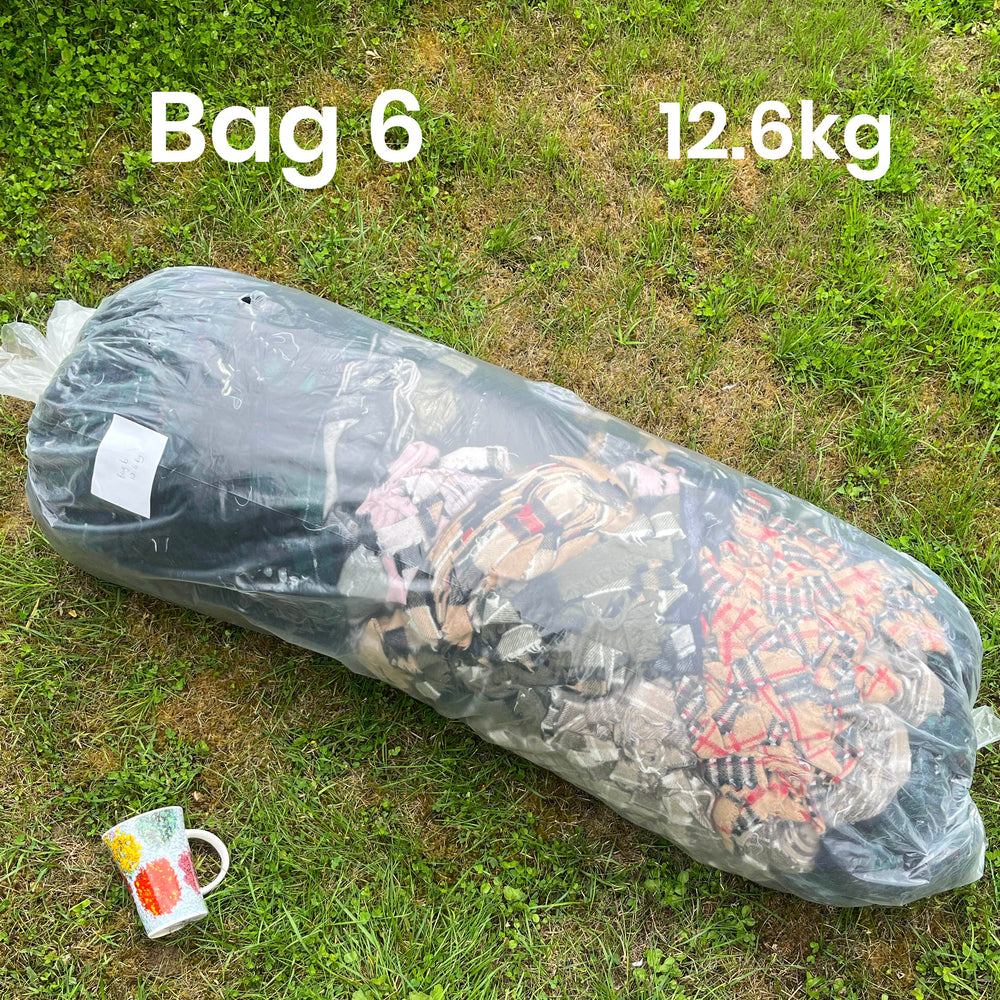 STOCK CLEARANCE - 10-15kg Bulk Wool Blanket Selvedge Yarn Bags