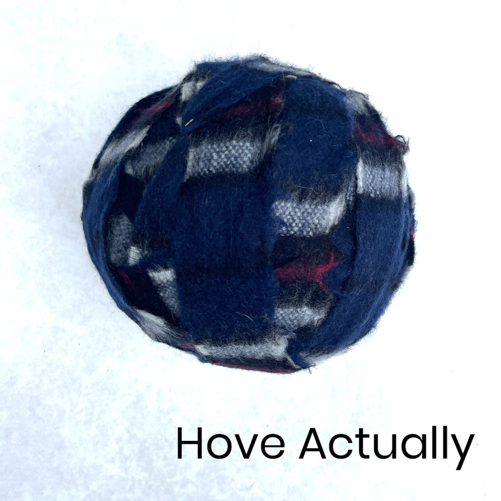 STOCK CLEARANCE - 100% Wool Blanket Yarn - Grab Yourself a Bargain!