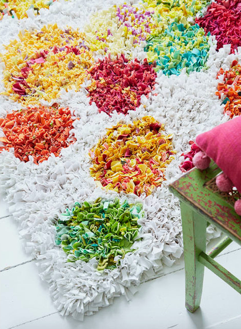 Small Rag Rug Project Book Proggy Rag Rugs – Learn How to Make Traditional Rugs with Ragged Life