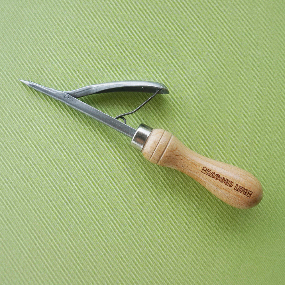 Quality Rag Rug Spring Tool for Shaggy Rag Rugs