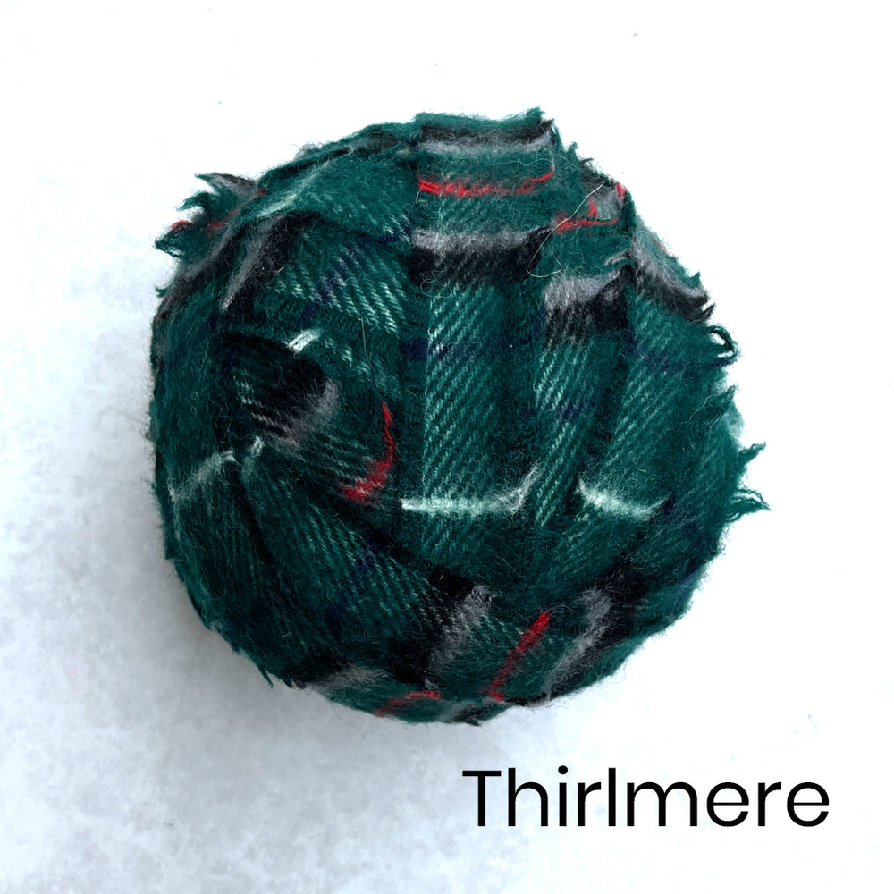 STOCK CLEARANCE - 100% Wool Blanket Yarn - Grab Yourself a Bargain!